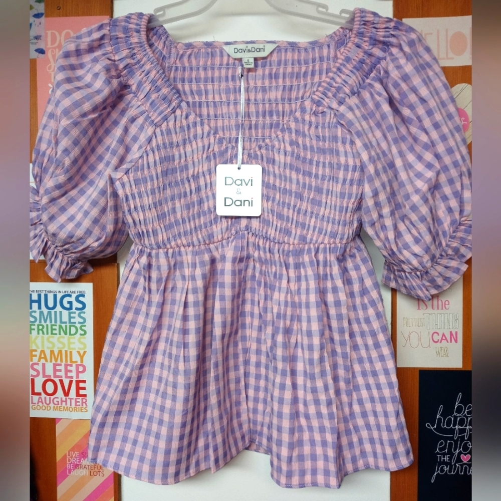 NWT Davi & Dani size small checkered smock top